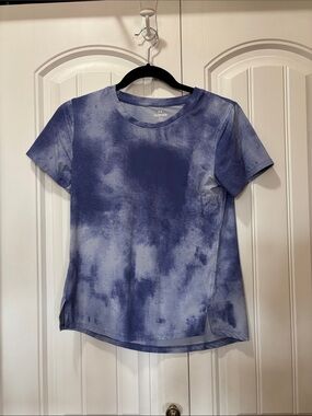 Under Armour Blue Tie-Dye Short Sleeve Tee